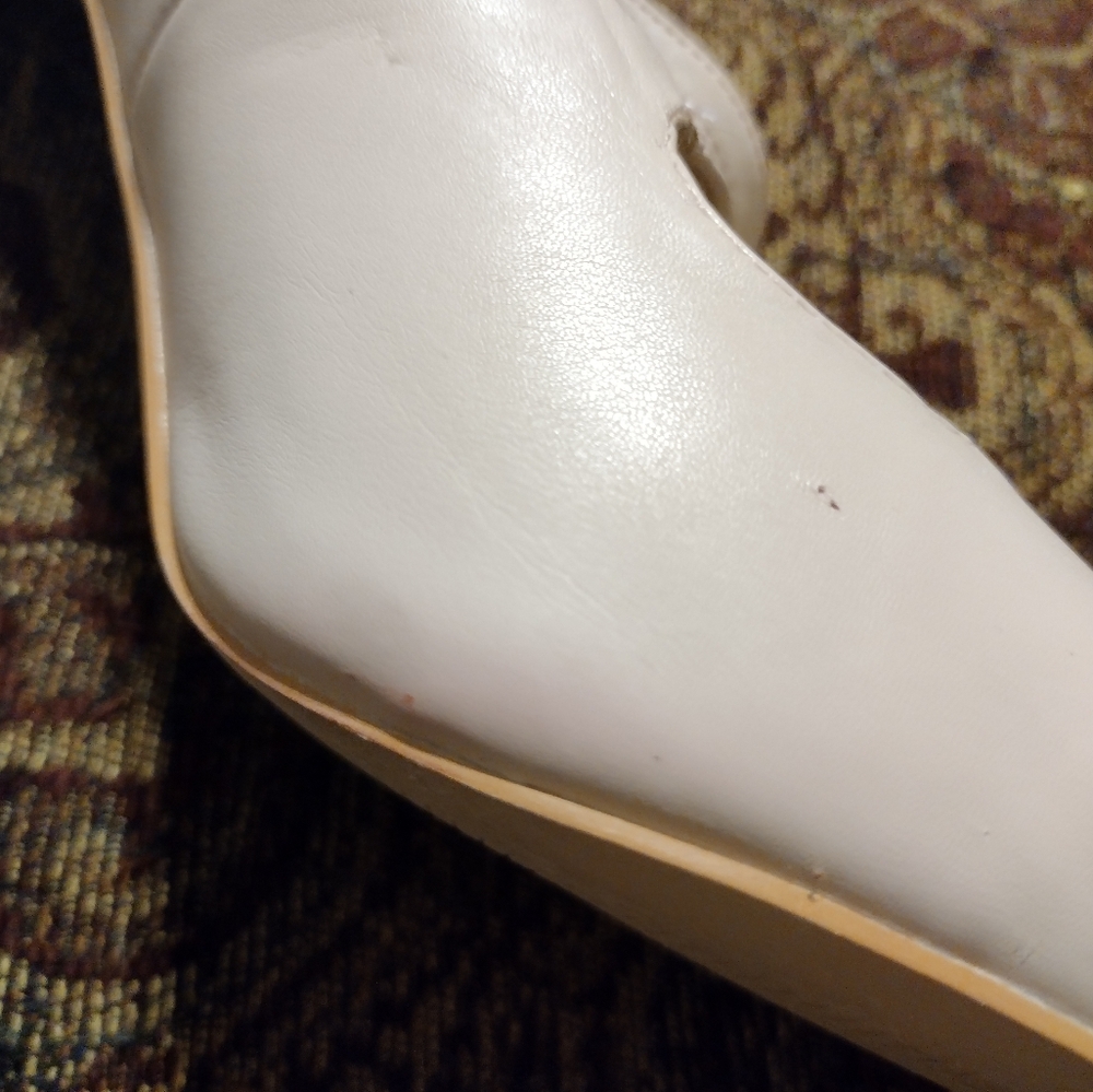 Heels - Picture 8 of 9